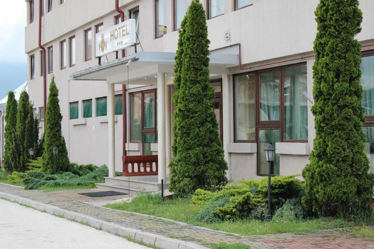 Lukavica Hotel Beograd - Yu מראה חיצוני תמונה
