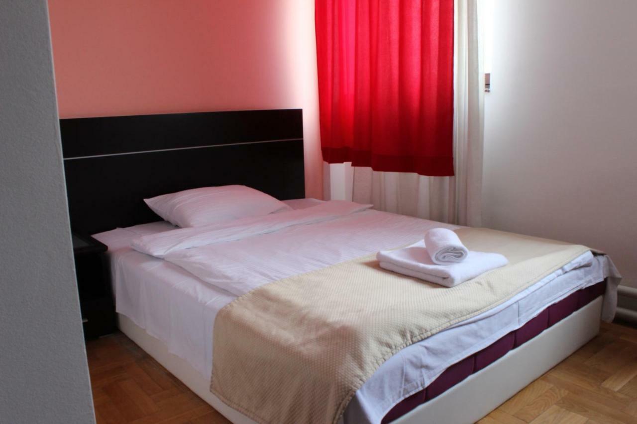 Lukavica Hotel Beograd - Yu מראה חיצוני תמונה