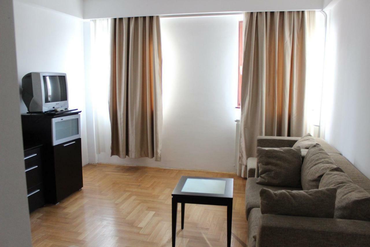 Lukavica Hotel Beograd - Yu מראה חיצוני תמונה
