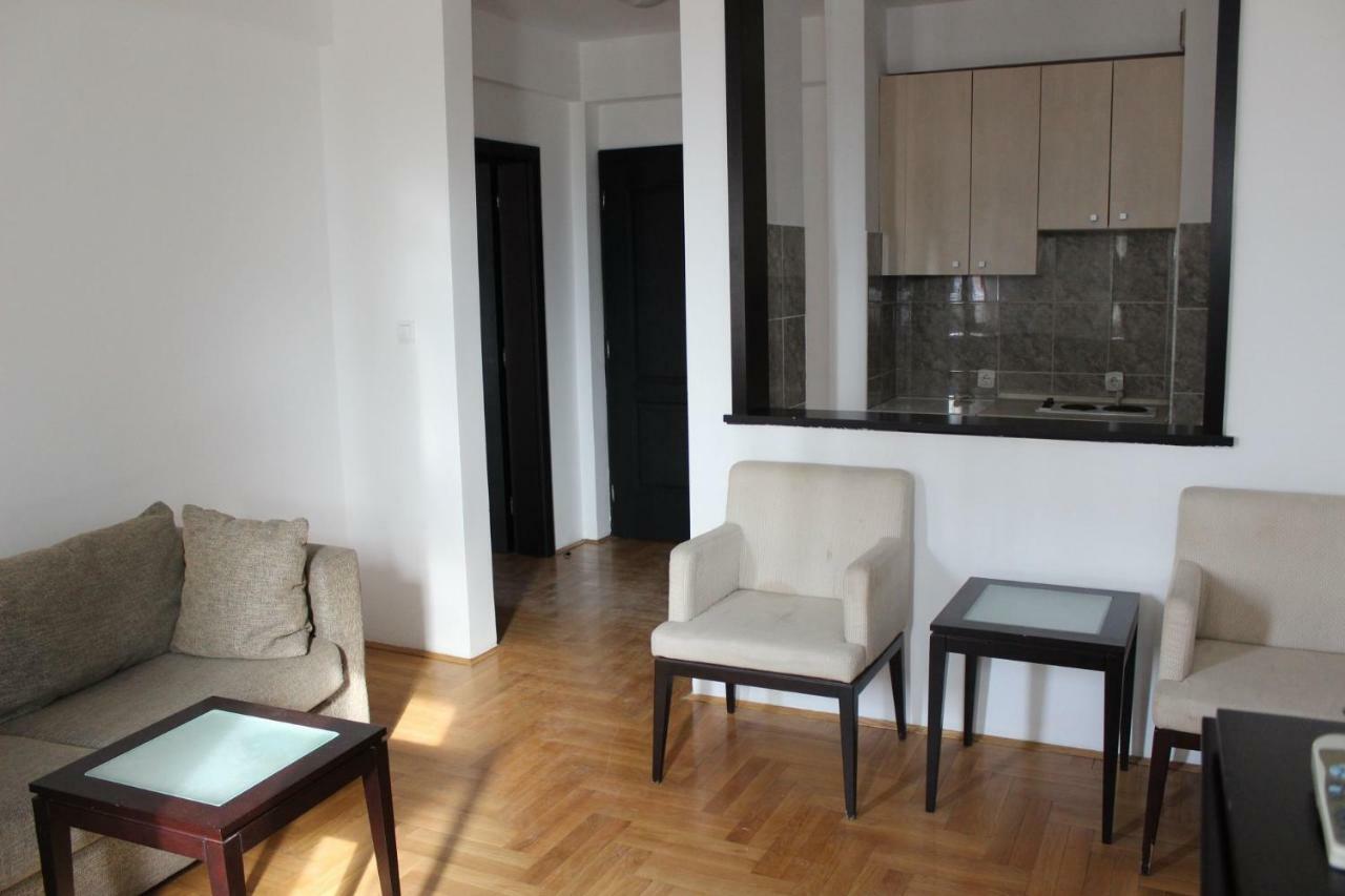 Lukavica Hotel Beograd - Yu מראה חיצוני תמונה