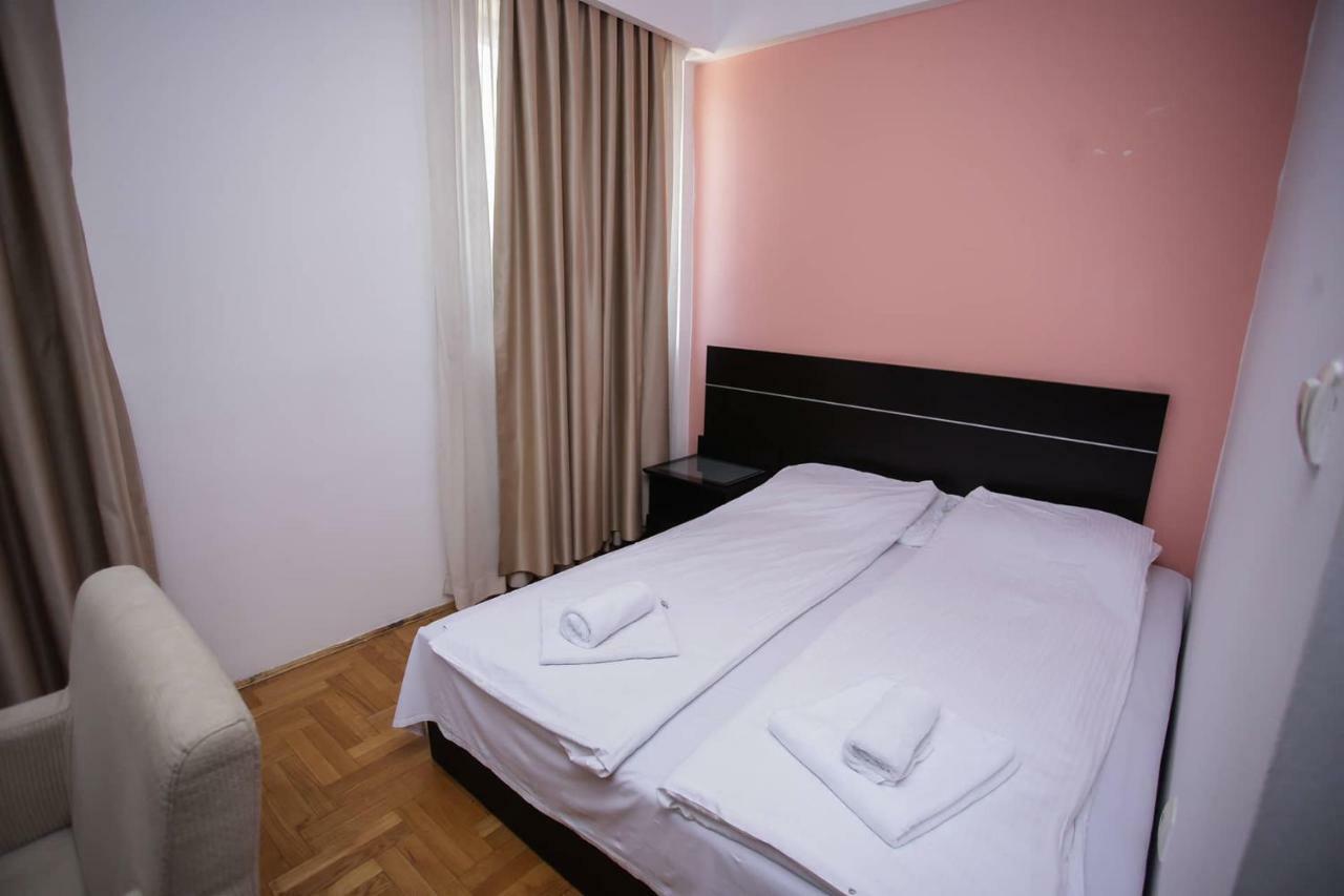 Lukavica Hotel Beograd - Yu מראה חיצוני תמונה